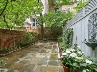 65 E 92nd St, New York, NY 10128