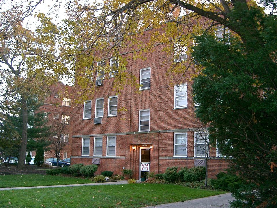 1st image of 12055 Edgewater Dr