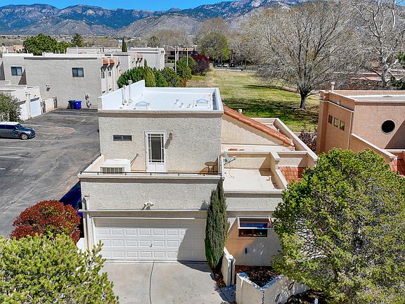 3rd image of 10060 Del Chaparral Ct NE