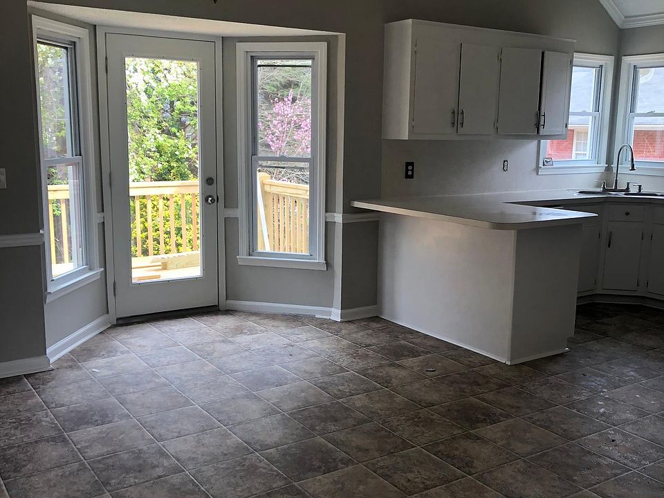 1st image of 25 Thoroughbred Ln