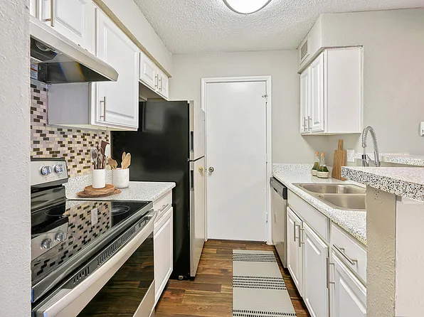Westmoor Apartment Homes