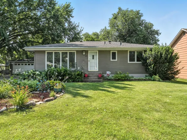 260 Longfellow St NE, Fridley, MN 55432