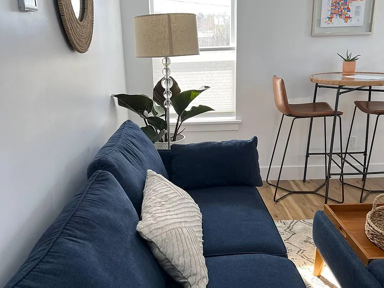 3314 1/2 N Franklin St — Photo 6