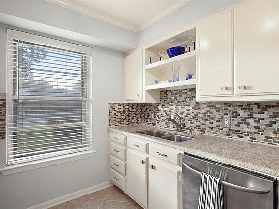 5th image of 5040 Lahoma St