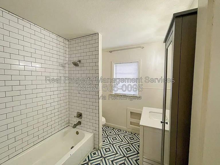 2917 Canton Ave — Photo 7