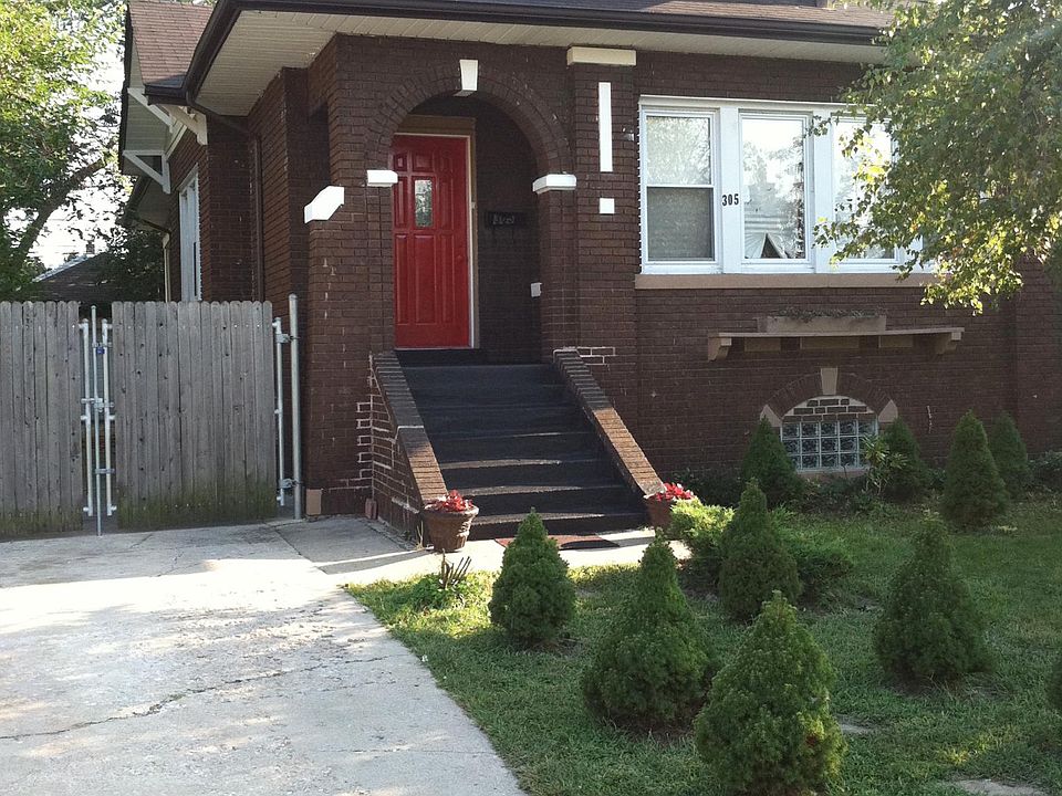 1st image of 305 156th Pl
