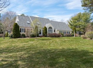 140 Flume Ave, Barnstable, MA 02630