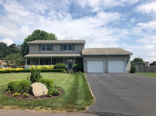 162 Briarwood Dr, Shavertown, PA 18708