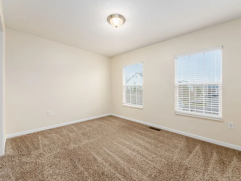 7422 Sancus Blvd — Photo 12