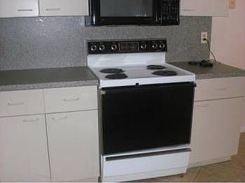 3rd image of 7049 Woodmont Way