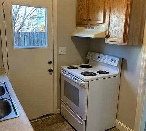 5th image of 2046 S 20th St