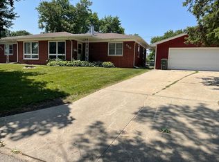 950 Ohio St, Waterloo, IA 50702