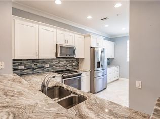 8223 Parkstone Pl #2-107, Naples, FL 34120