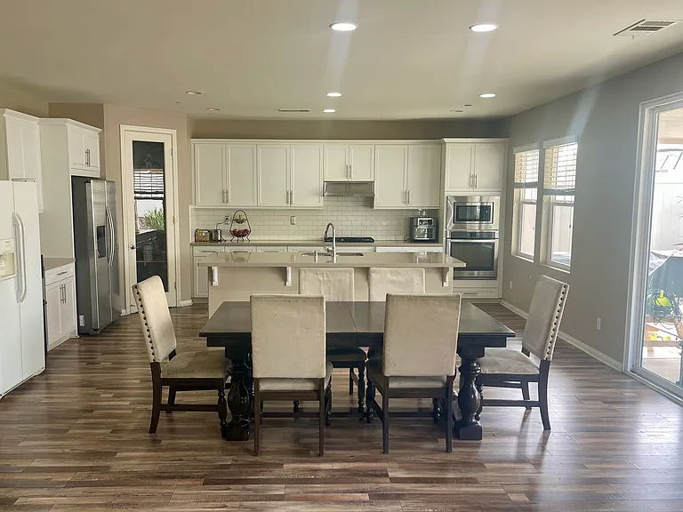 30298 Sunny Vista St — Photo 3