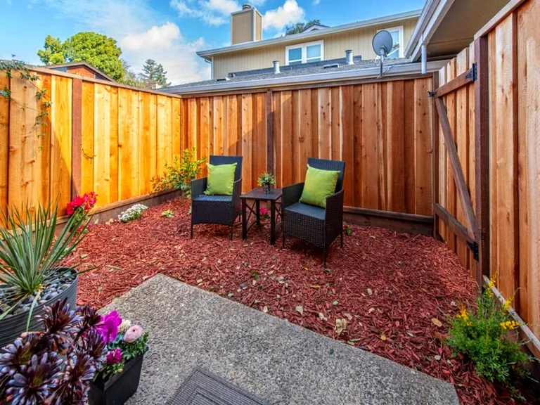 578 Vista Ave — Photo 9