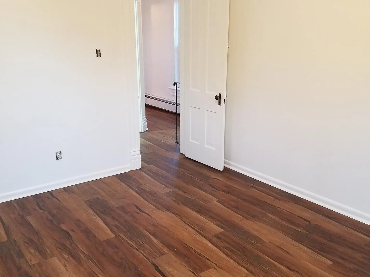 2 bed, 1.5 bath, 1000 sqft, $2,326 — Photo 3
