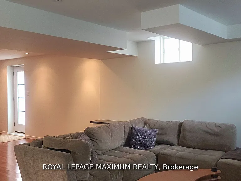 19 Maple Forest Dr #BASEMENT — Photo 11