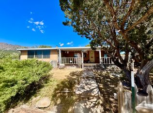 51 Living Water Rd, Edgewood, NM 87015