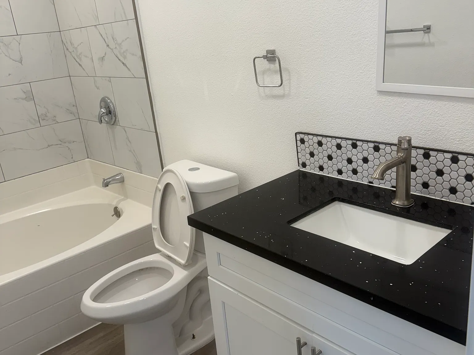 4 bed, 1745 sqft, $2,500 — Photo 4