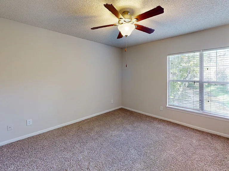 Altamira Place Apartment Homes — Photo 103
