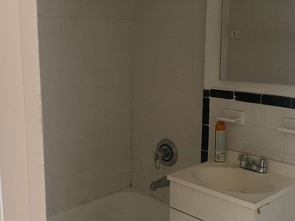 5th image of 22-04 Collier Ave #6H