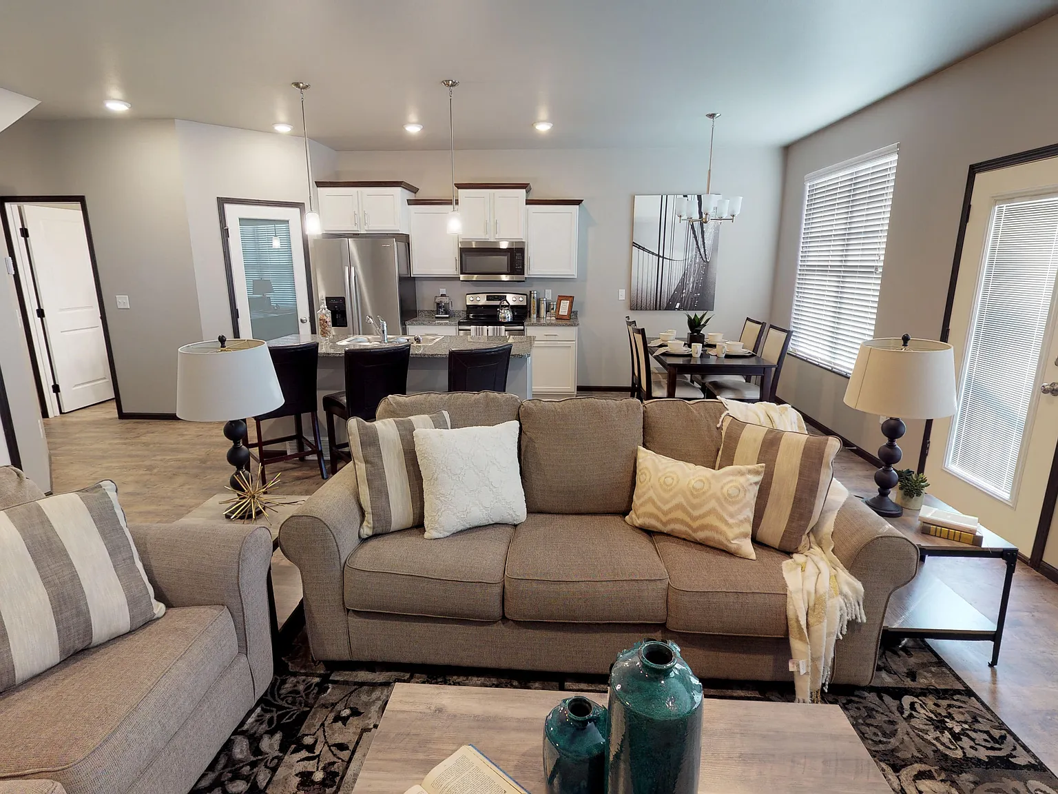 Cascades Townhomes — Photo 2