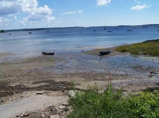 7 Seaside Way, Falmouth, ME 04105