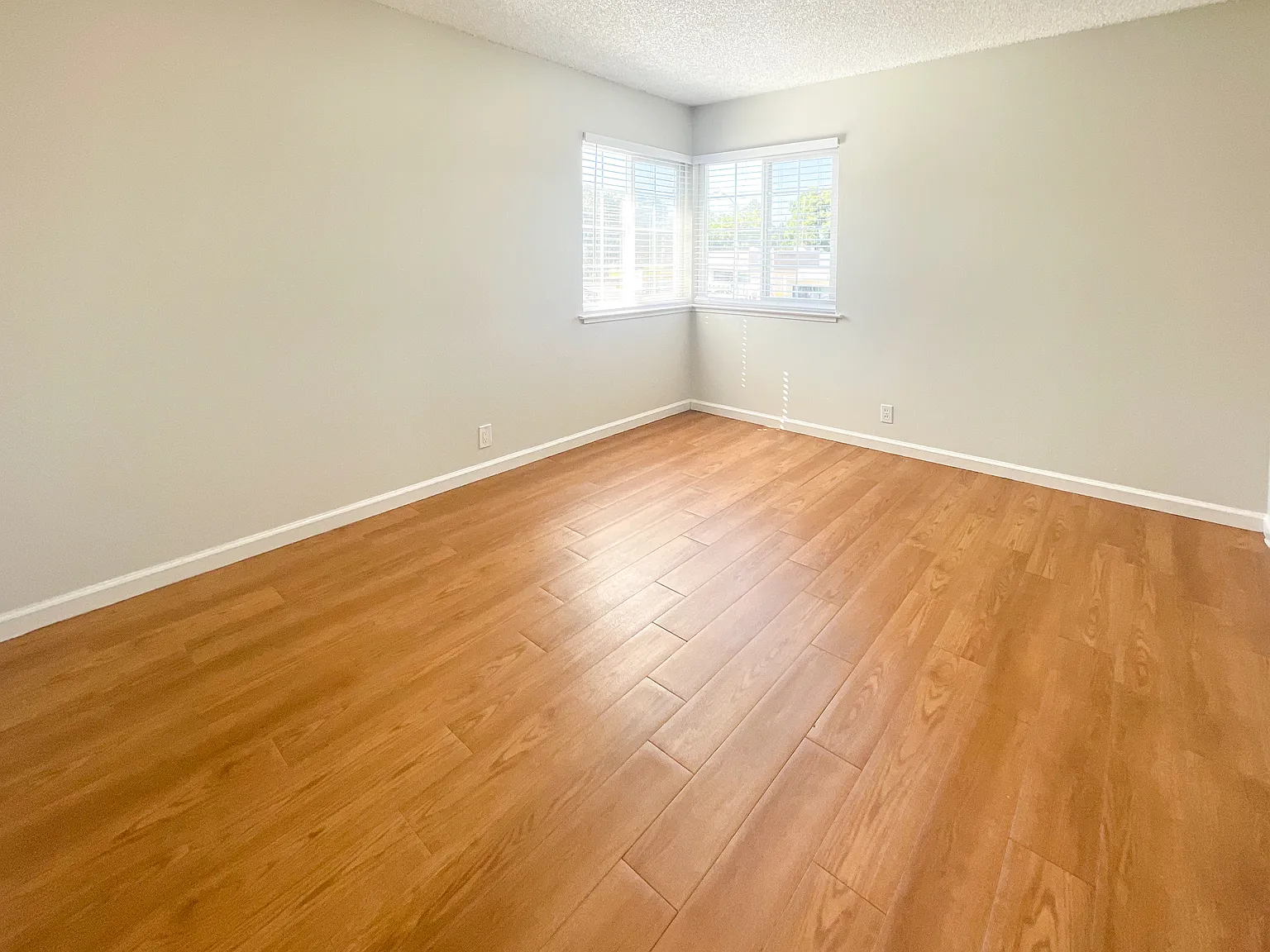 2374 Pruneridge — Photo 4