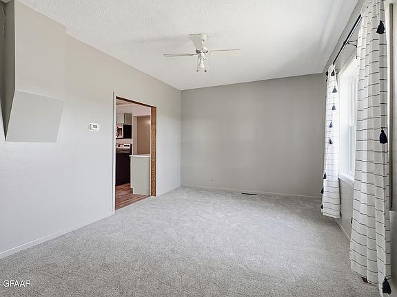 3rd image of 1122 Ben Ave