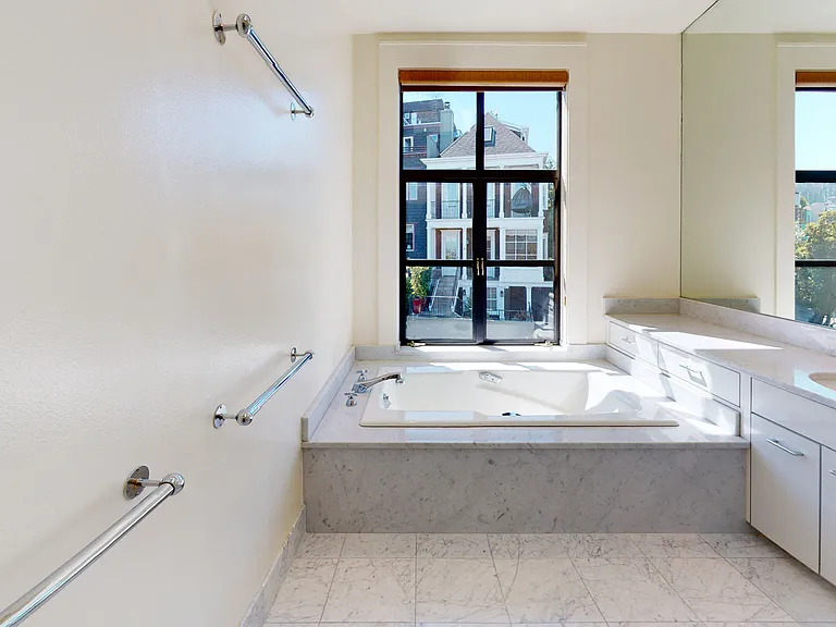 215 Upper Ter — Photo 26