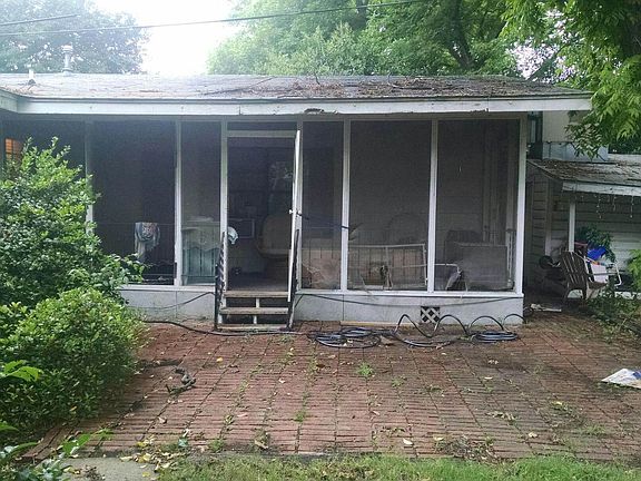enclosed porch in back yard