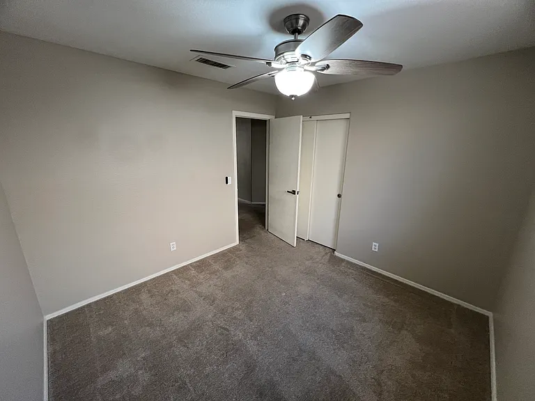 13709 W Cottonwood St — Photo 29