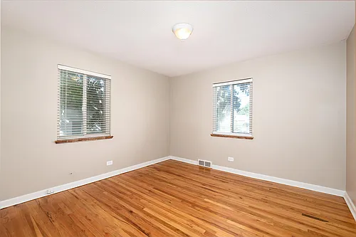 3011 Dexter St Photo 1