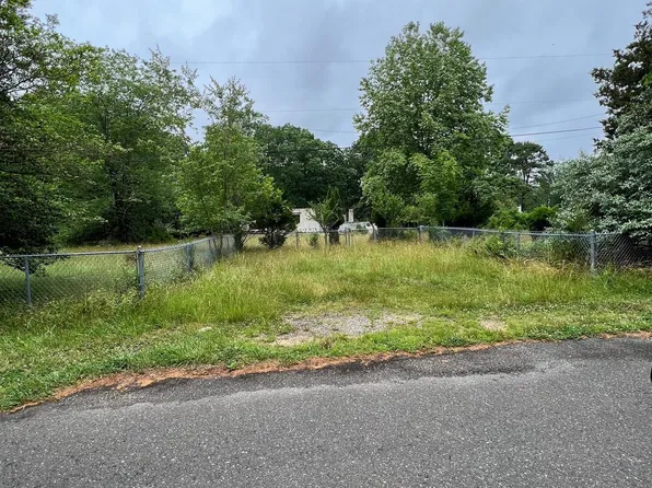 145 Walnut Ln, Buena, NJ 08310
