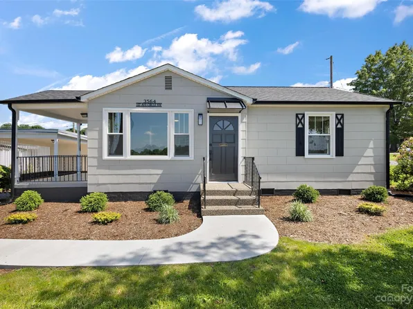 3564 1st Avenue Cir NW, Hickory, NC 28601