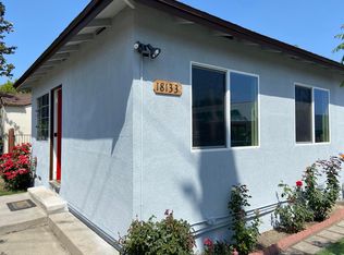 18133 Saticoy St, Reseda, CA 91335