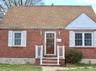 101 4th St, Edison, NJ 08837