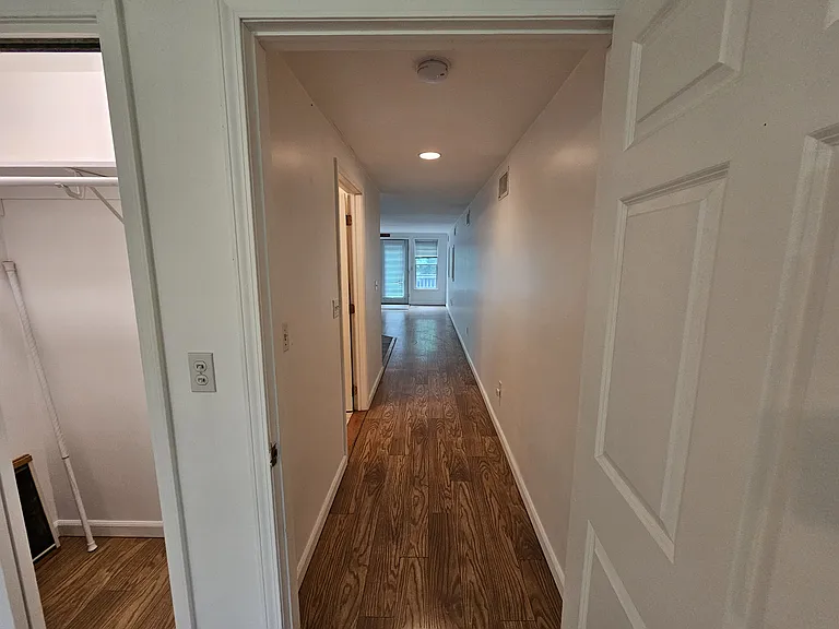 School House Ln — Photo 17