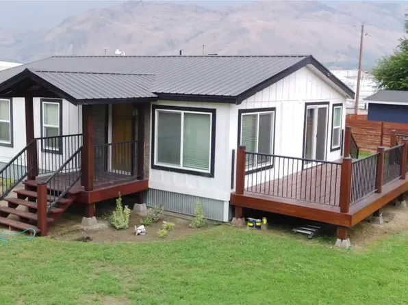 105 14th AVE, Oroville, WA 98844