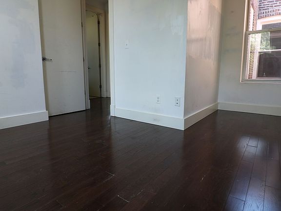 3rd image of 309 Tompkins Ave APT 4D