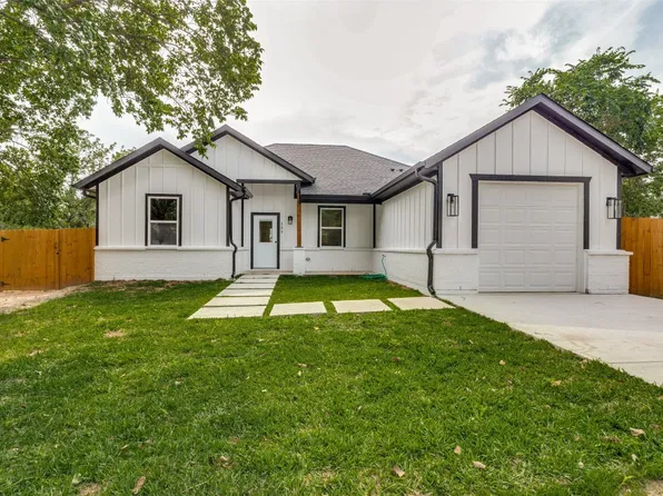 309 Birchwood St, Azle, TX 76020