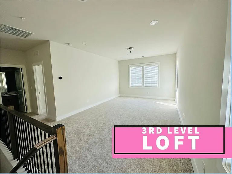 1252 Windmill Pkwy — Photo 23