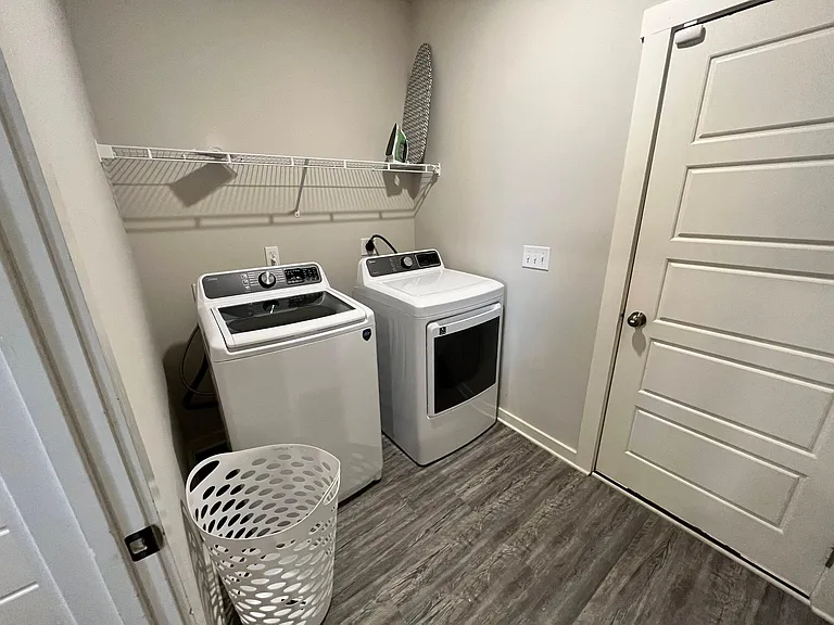 5755 Cheshire Cove Cir — Photo 18