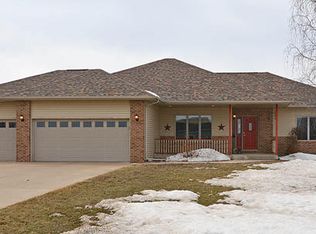 N1543 Lost Ridge Rd, La Crosse, WI 54601