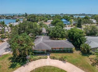 1815 Sailfish Rd S, Saint Petersburg, FL 33707