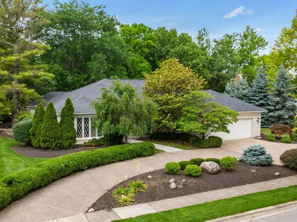 4275 Shelbourne Ln, Columbus, OH 43220