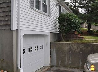 8 Mariner Rd, Dennis Port, MA 02638