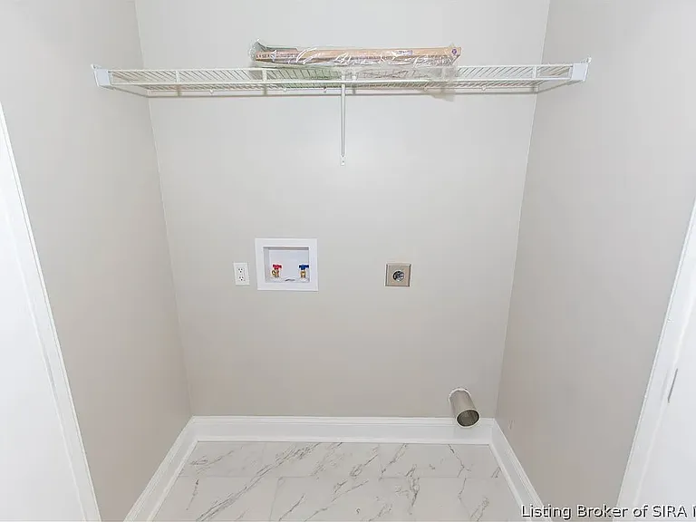 1725 E Oak St — Photo 11