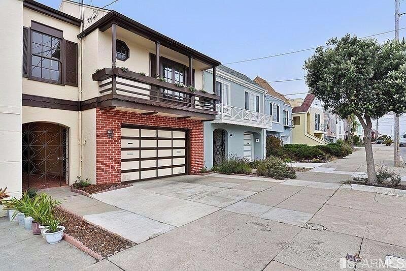 1st image of 2239-2241 35th Ave