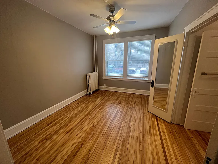 Stevens Square Apartments — Photo 42